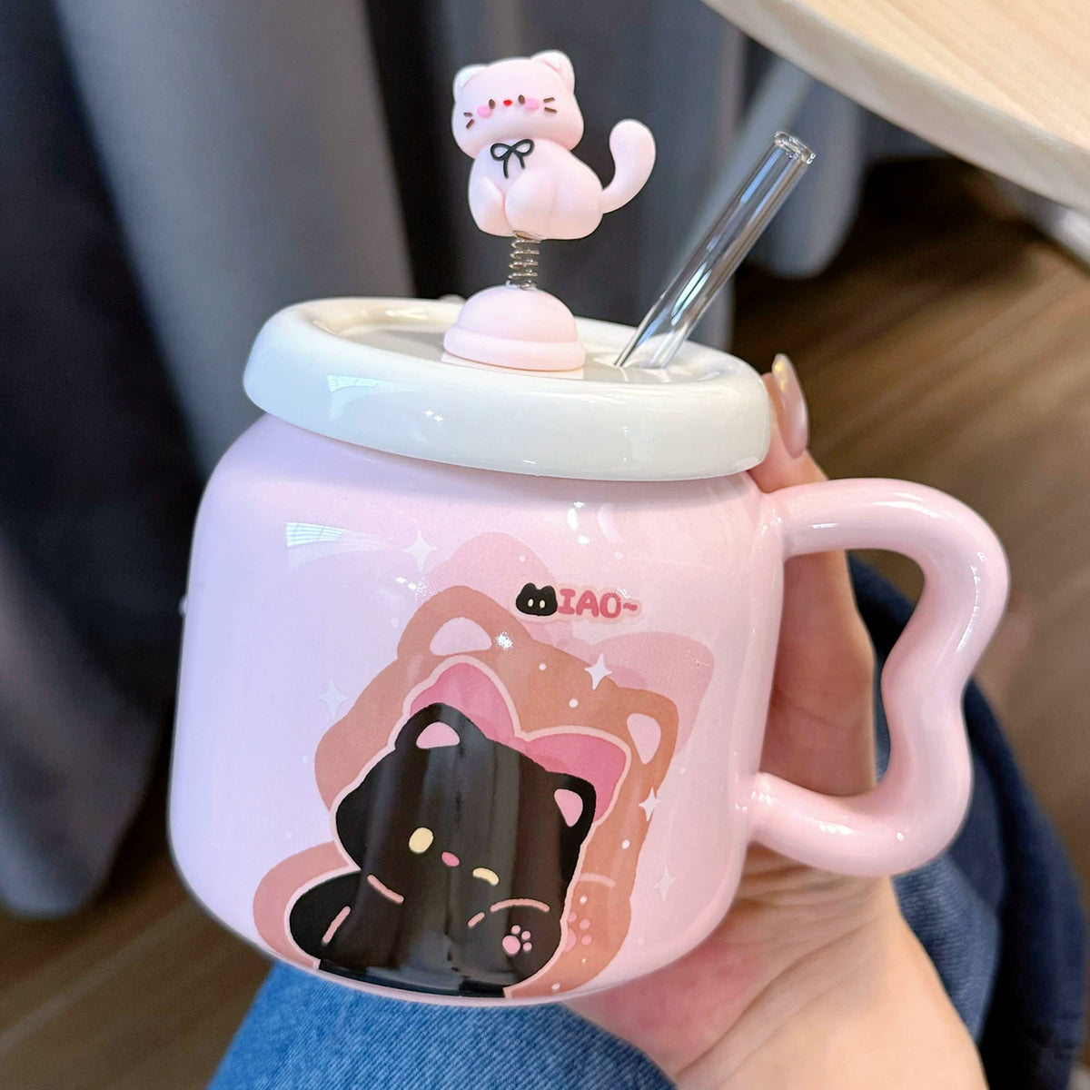 Cute cat-shaped straw mug